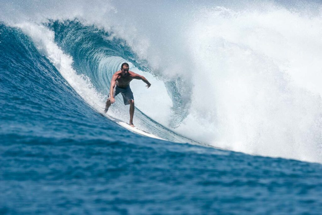 viaje de surf en barco en Maldivas
